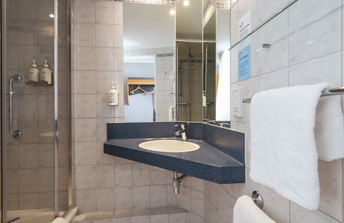 Acton Trussell Hotel | Holiday Inn Express Stafford by IHG