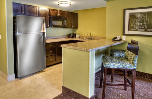 Canonsburg Hotel | Holiday Inn Express & Suites Pittsburgh SW - Southpointe by IHG