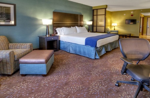 Canonsburg Hotel | Holiday Inn Express & Suites Pittsburgh SW - Southpointe by IHG