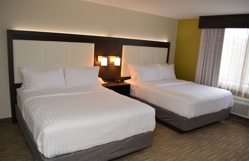 Waterville Hotel | Holiday Inn Express & Suites Waterville - North by IHG