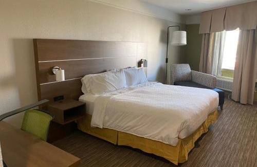 Galveston Hotel | Holiday Inn Express & Suites Galveston West-Seawall