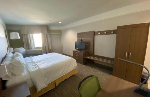 Galveston Hotel | Holiday Inn Express & Suites Galveston West-Seawall