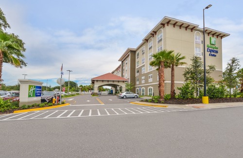 South Pinellas Community Council Hotel | Holiday Inn Express & Suites St. Petersburg - Madeira Beach, an Ihg Hotel