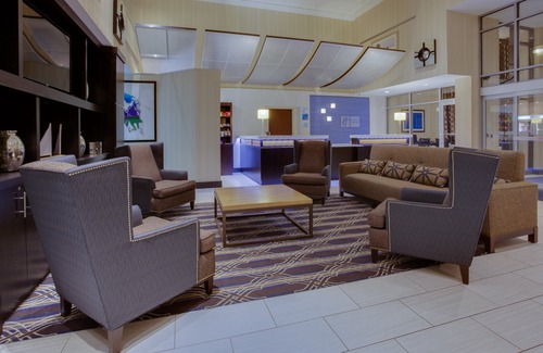 Laurel Hotel | Holiday Inn Express & Suites Laurel Lakes, an Ihg Hotel