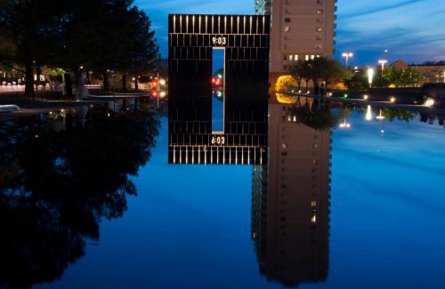 Moore Hotel | Holiday Inn Express & Suites Moore by IHG