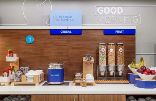 Bonham Hotel | Holiday Inn Express & Suites Bonham by IHG