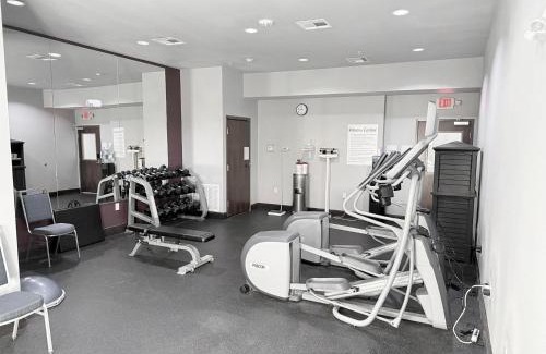 Bonham Hotel | Holiday Inn Express & Suites Bonham by IHG