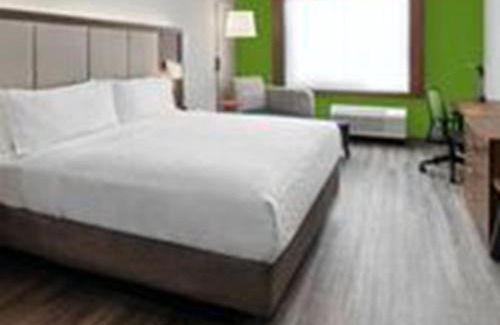 Odessa Hotel | Holiday Inn Express & Suites - Odessa I-20 by IHG