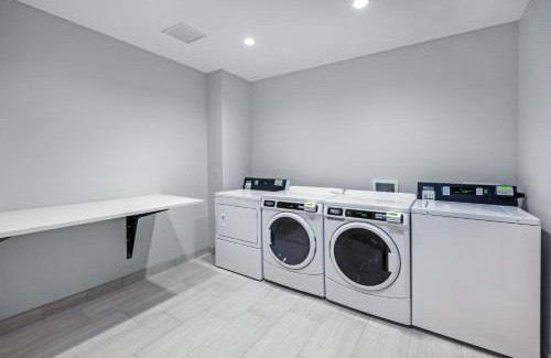 Owasso Hotel | Holiday Inn Express & Suites - Tulsa Northeast - Owasso by IHG