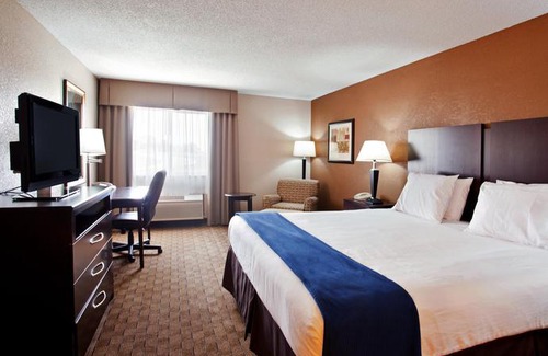 Tuscola Hotel | Holiday Inn Express Tuscola