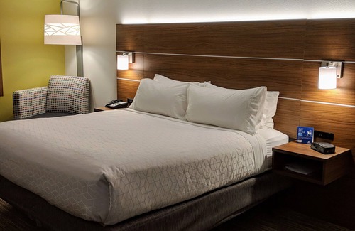 Pounding Mill Hotel | Holiday Inn Express & Suites Claypool Hill (Richlands Area) by IHG