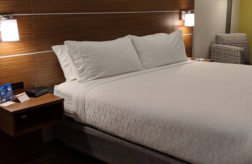 Pounding Mill Hotel | Holiday Inn Express & Suites Claypool Hill (Richlands Area) by IHG