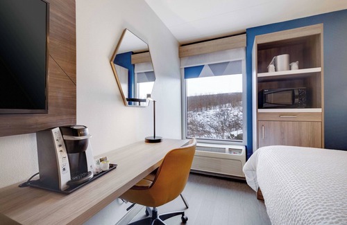 Wilkes-Barre Hotel | Holiday Inn Express Wilkes Barre East by IHG