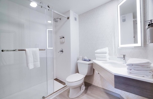 Wilkes-Barre Hotel | Holiday Inn Express Wilkes Barre East by IHG