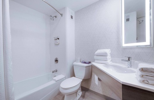 Wilkes-Barre Hotel | Holiday Inn Express Wilkes Barre East by IHG