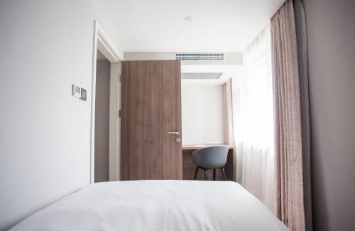 Lianhu Hotel | Holiday Inn Express Xi'an Ancient Town West by IHG