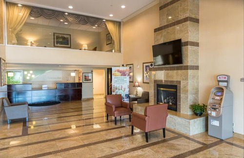 Hazlet Hotel | Holiday Inn Hazlet
