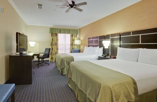 Channelview Hotel | Holiday Inn Houston East - Channelview by IHG