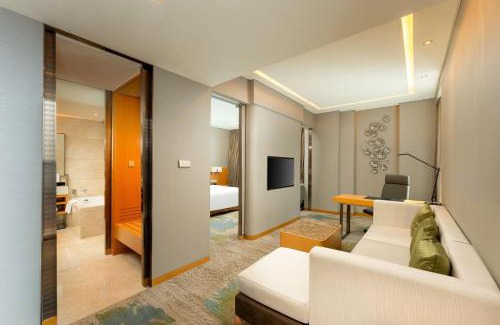Shizhong District Hotel | Holiday Inn Neijiang Riverside by IHG