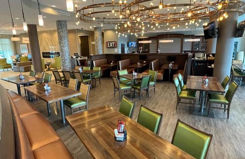 Owensboro Hotel | Holiday Inn Owensboro Riverfront