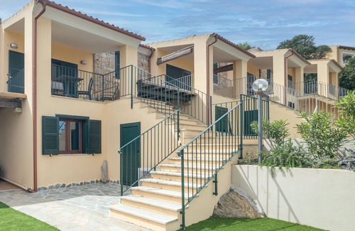 San Pasquale House | Holiday Home 'Dodi Uno' with Sea View, Wi-Fi and Air Conditioning