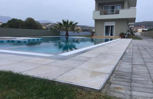 Neo Kalamaki Apartment | Holiday Luxury Villas