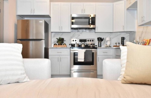 Bammel Apartment | Holiday Ready! 2/2 Love Pets, Family Ready!