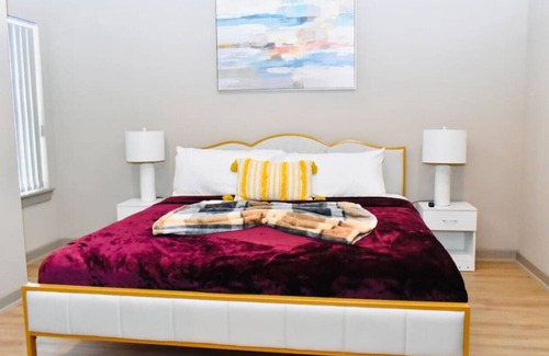 Bammel Apartment | Holiday Ready! 2/2 Love Pets, Family Ready!