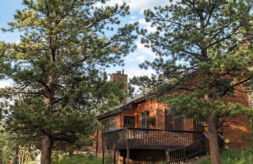 Aspen Brook Cabin | Holiday Relaxing Getaway! Beautifully Furnished, Clean, Cozy Cabin Next to Rocky