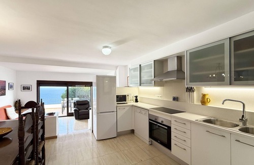 Aiguablava Apartment | Holiday rental apartment with swimming pool in Begur, Sa Tuna