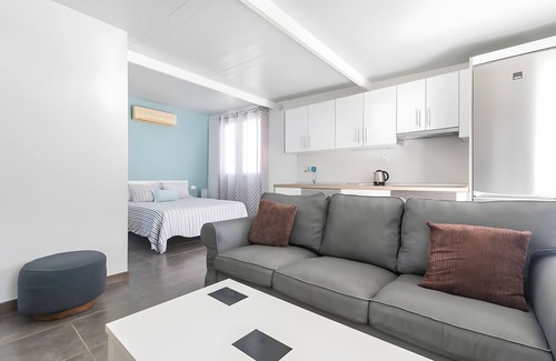 San Bartolome de Tirajana Apartment | Holiday Studio 'Finca Near Maspalomas' with Wi-Fi and Air Conditioning