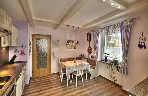 Nordhalben Apartment | HolidayHouse Lila-Welle