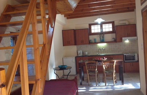 Sivas House | Holidays in a traditional stone house - experience original Crete