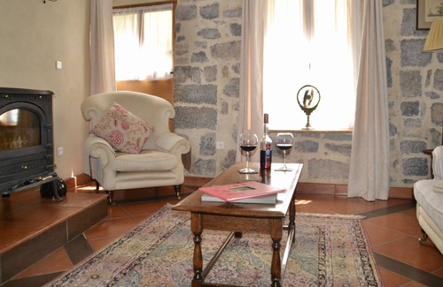 Lagrasse Apartment | Holidays In Lagrasse. Ground floor studio set in walled garden with pool.