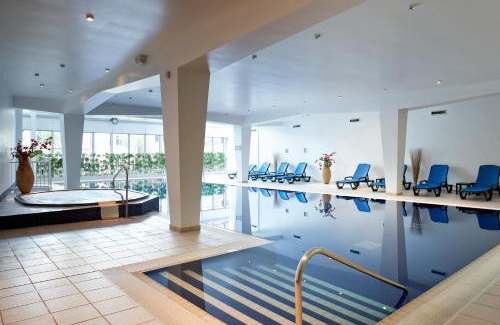 Adamsdown Hotel | Holland House Hotel Cardiff By Sunday