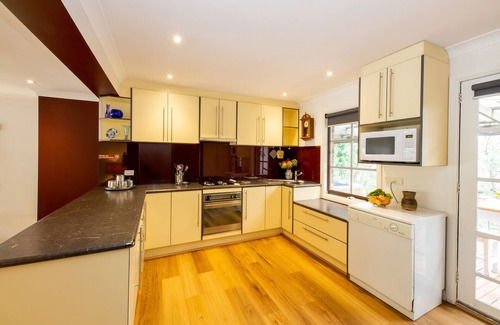 Kalorama Bed & Breakfast | Holly Lodge