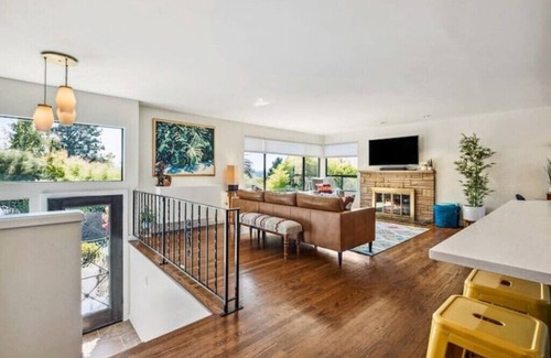 Seattle Metro Area House | Holly Street Hideaway