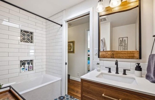 Seattle Metro Area House | Holly Street Hideaway