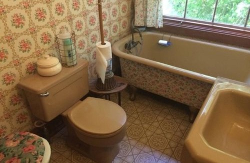 Sonoma Bed & Breakfast | Hollyhock Country House