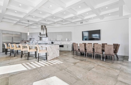 Hollywood Hills House | Hollywood Hills Mansion: 6000sqft, Rooftop Pool & DTLA Skyline Views!