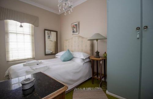 Gansbaai House | Holte vir die Voet Akkommodasie