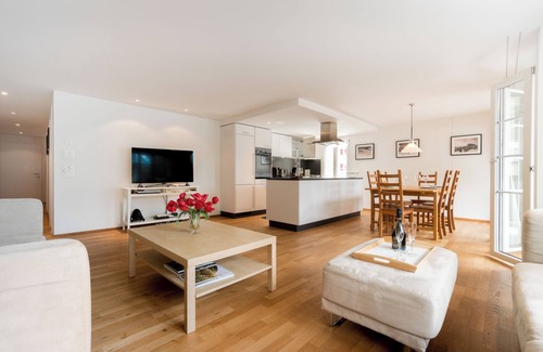 Andermatt Apartment | Holzgasse Apartment, elegant apartment in the Swiss mountains