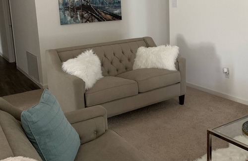 Crowley House | Home away from home 1 bedroom retreat