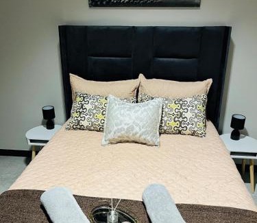 Greater Johannesburg Metropolitan Area Apartment | Home Away From Home 2