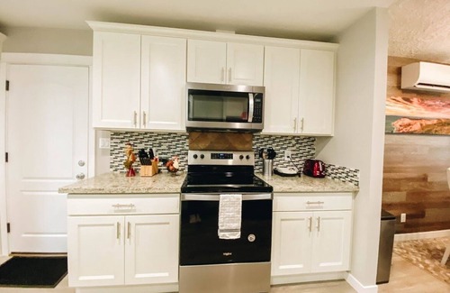 Minnehaha House | HOME AWAY FROM HOME 3 Bd 2 bath