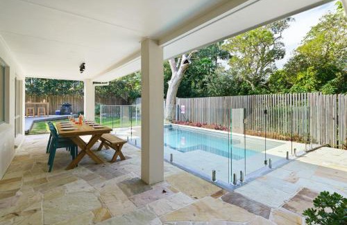 Dicky Beach House | Home away from Home at Dicky Beach