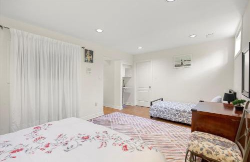 Richmond Hill House | Home Away From Home