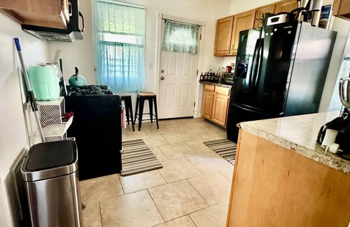 Cleveland House | Home away from home, n By university , hospitals , museum,nPet friendly.