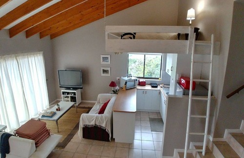 Froggy Farm Cottage | Home away from Home!