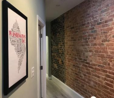 Capitol Hill Apartment | HOME AWAY HOME - Chic 2 BR Capitol Hill DC